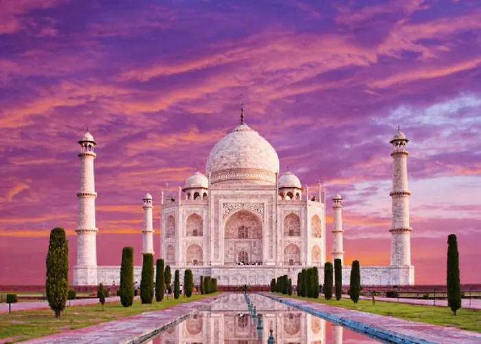 Walkinn Homestay Near Taj Mahal