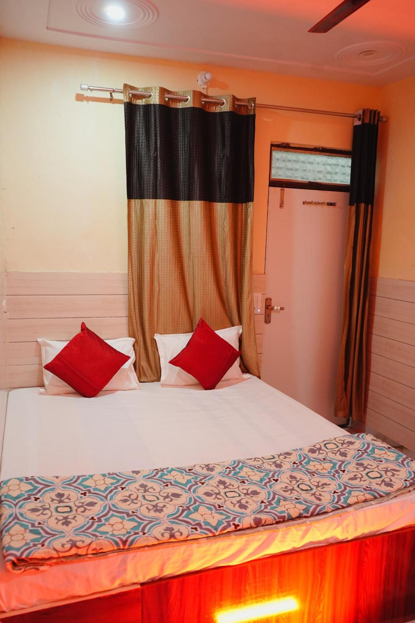 Walkinn Homestay Near Taj Mahal * Tajganj