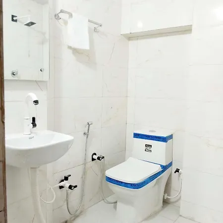 Walkinn Homestay Near Taj Mahal Tajganj Exterior photo
