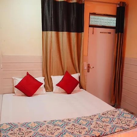 Walkinn Homestay Near Taj Mahal Tajganj Exterior photo