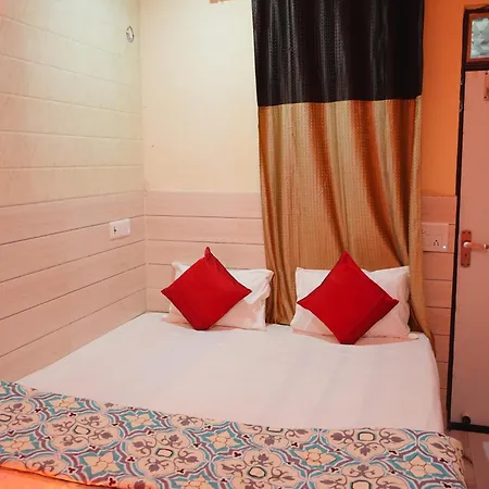 Walkinn Homestay Near Taj Mahal Tajganj Exterior photo